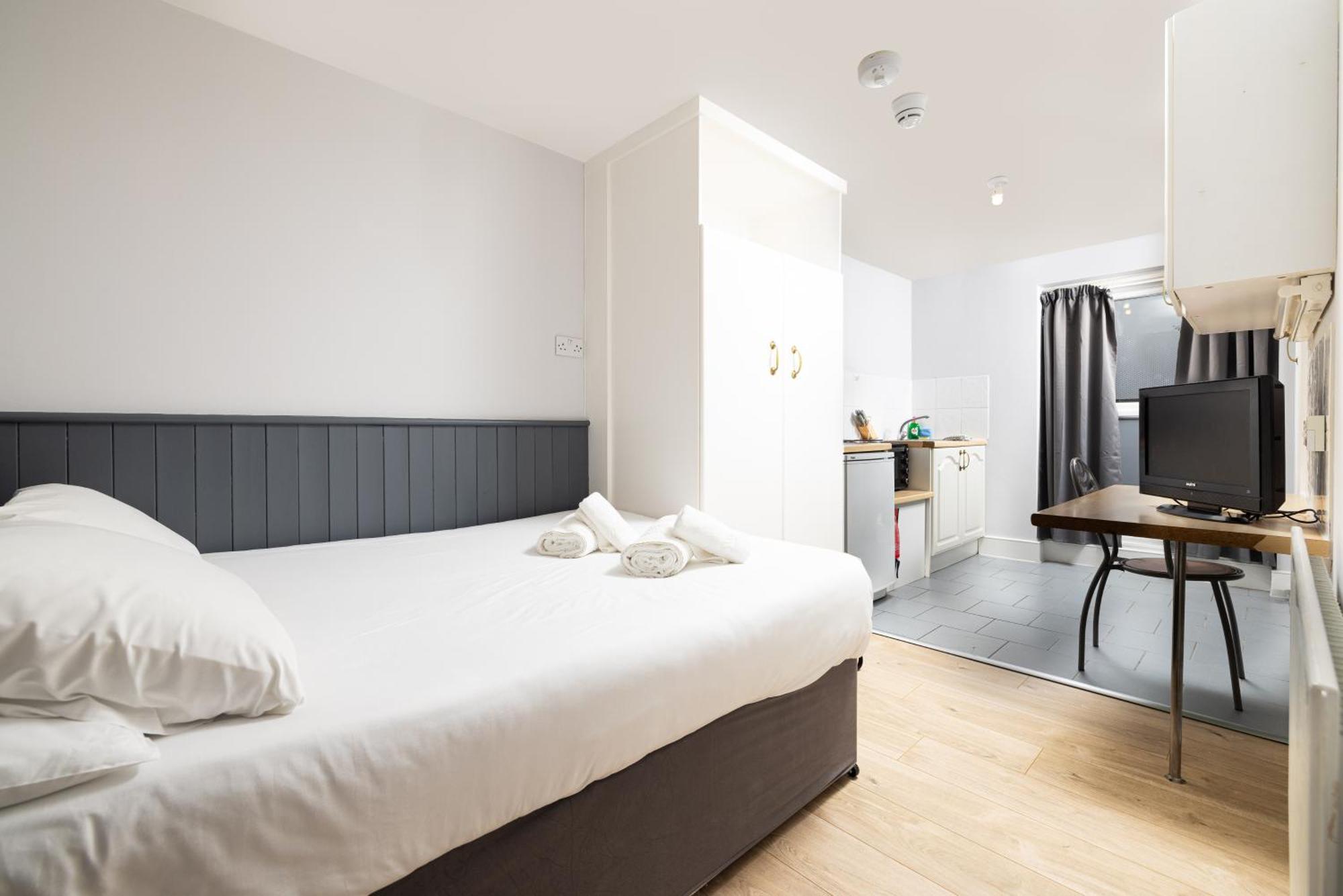 Charmstay Swiss Apartament Londra